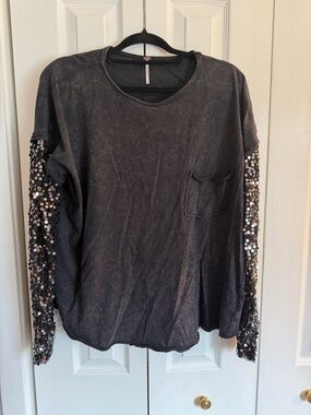 FREE PEOPLE Sequin Sleeve Top (L)